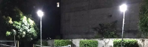 太阳能路灯下雨天可以正常工作吗？