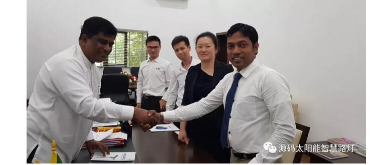 总统、发展局主席齐齐发声，源码火遍这个国家！