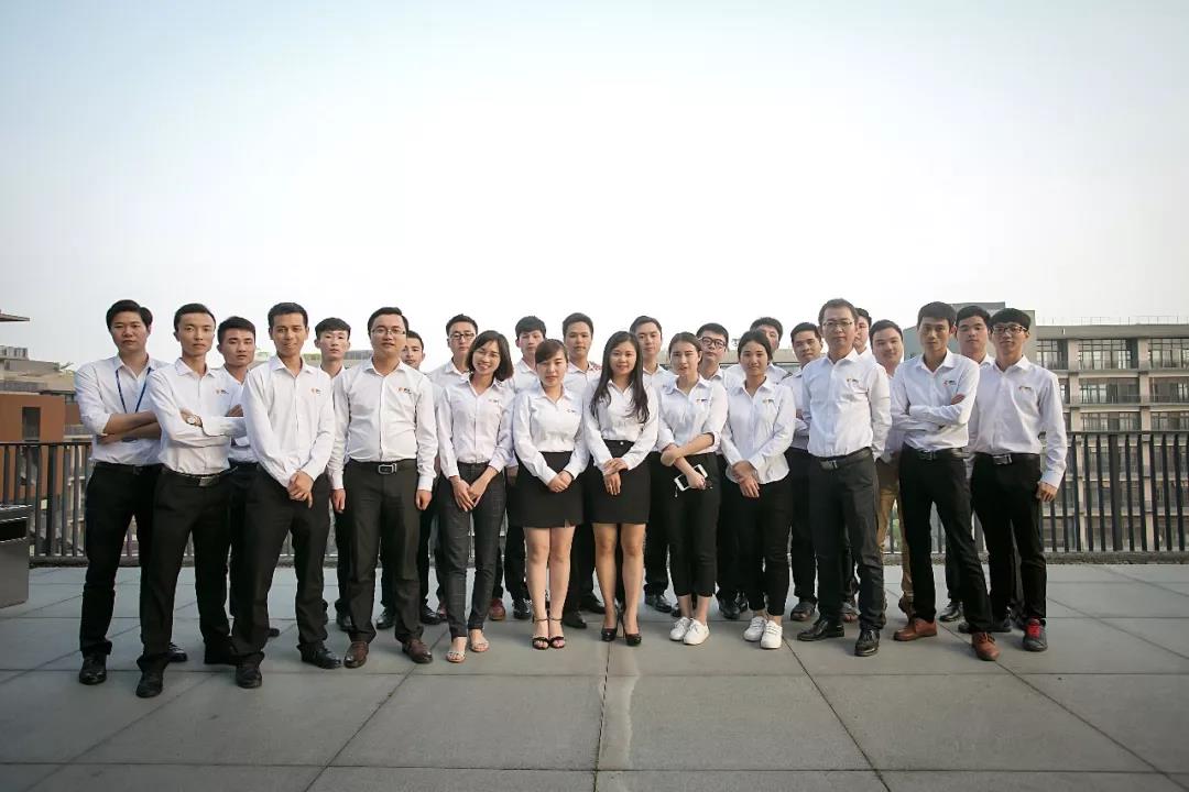 愚人节，我承认我们输了。