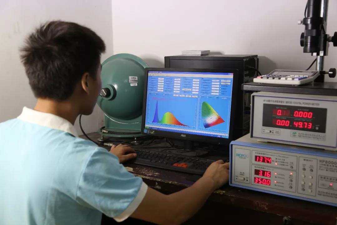 愚人节，我承认我们输了