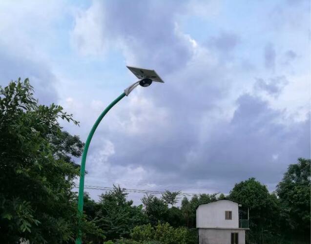 LED太阳能庭院灯安装间距怎么样控制