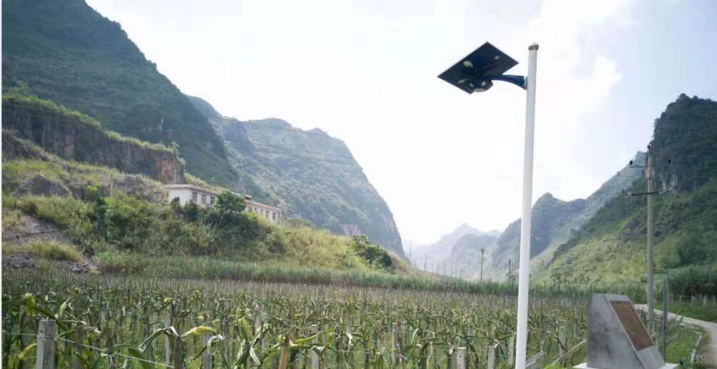 现代太阳能草坪灯的种类