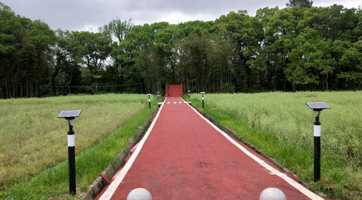 太阳能草坪灯由哪些部件构成