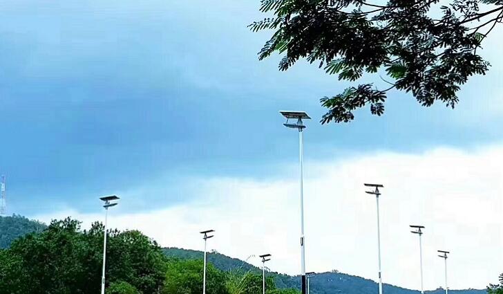 太阳能路灯在夏天怎么样做好防水工作