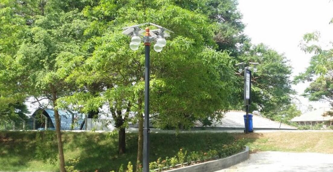 太阳能路灯和传统路灯特点对比