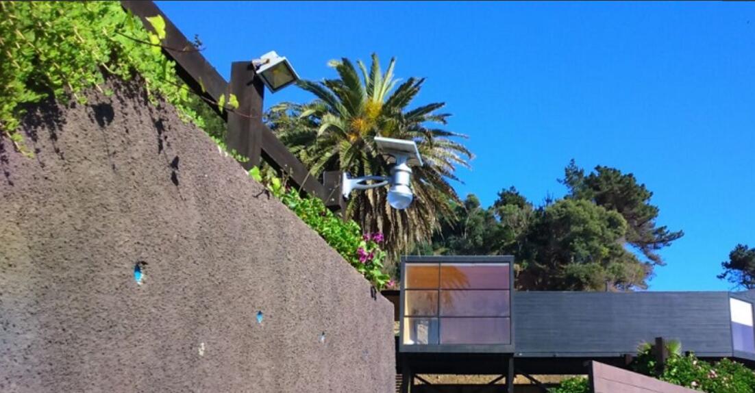 风光互补路灯保养技巧