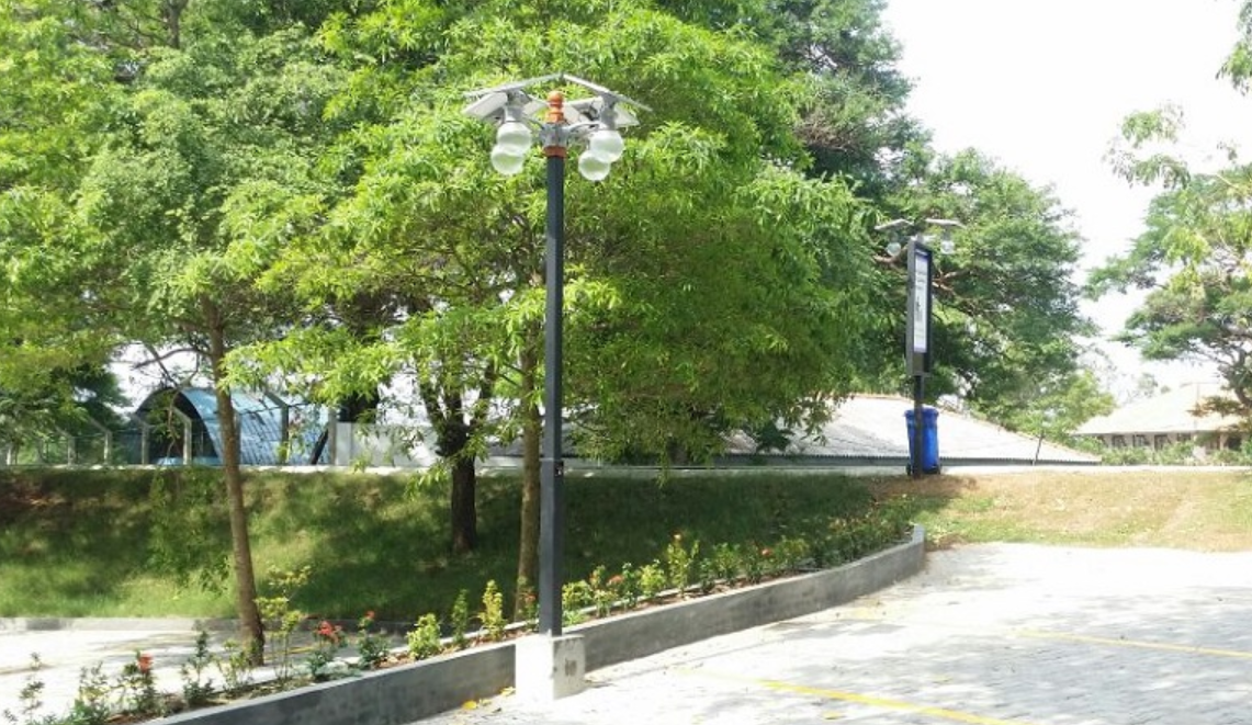 太阳能监控器的安全?；?>
            <p>
                太阳能储量丰富，每秒钟太阳要向地球输送相当于210 亿桶石油的能量，相当于全球一天消耗的能量。目前的太阳能利用率还不到1/1000。
            </p>
        </div>
            <div   id=