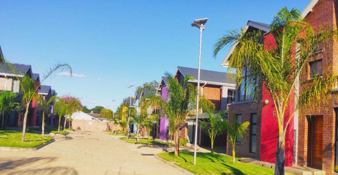 太阳能路灯怎么样实现自动开关？