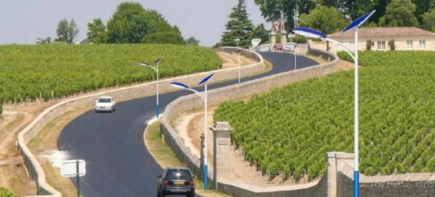 选购太阳能庭院灯看什么参数