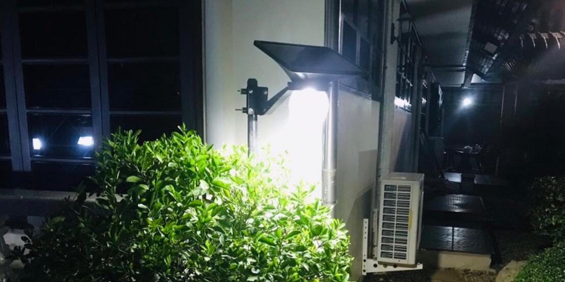 太阳能路灯一直闪烁是什么原因