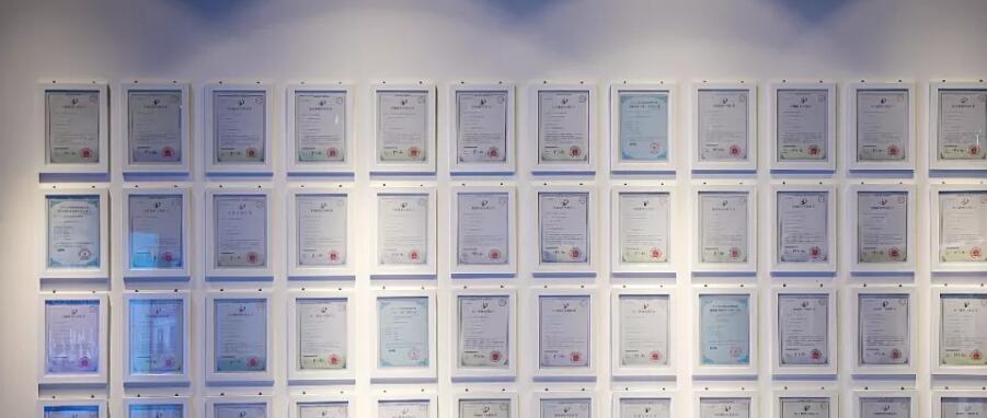 源码太阳能智慧路灯荣获