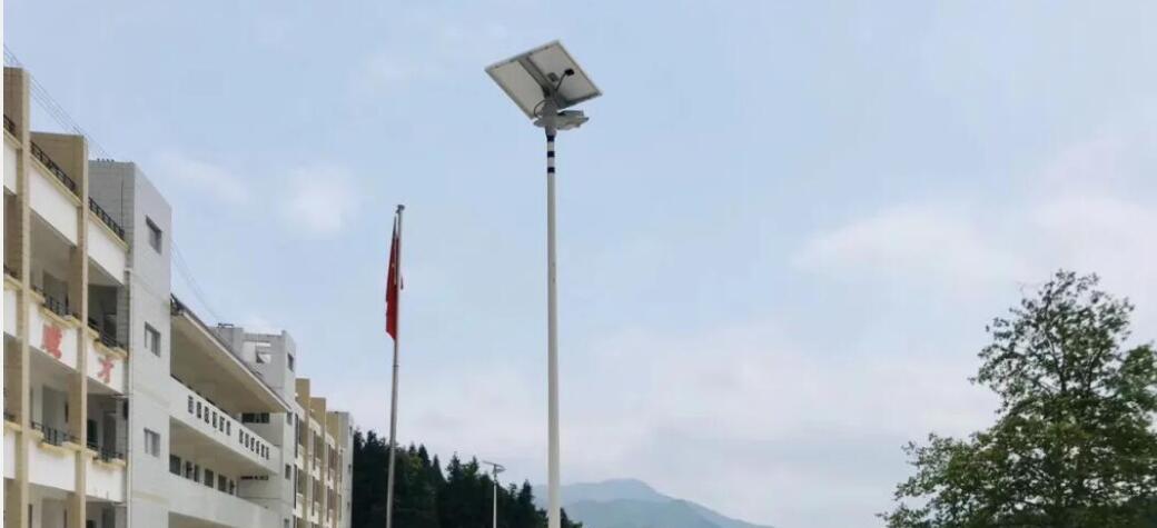 下雨天太阳能景观灯影响使用吗