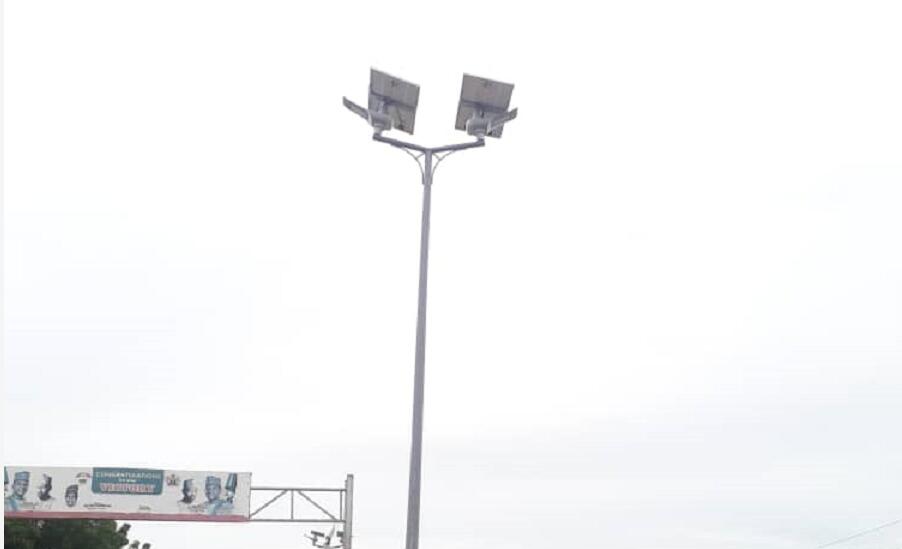 太阳能路灯电池的特点