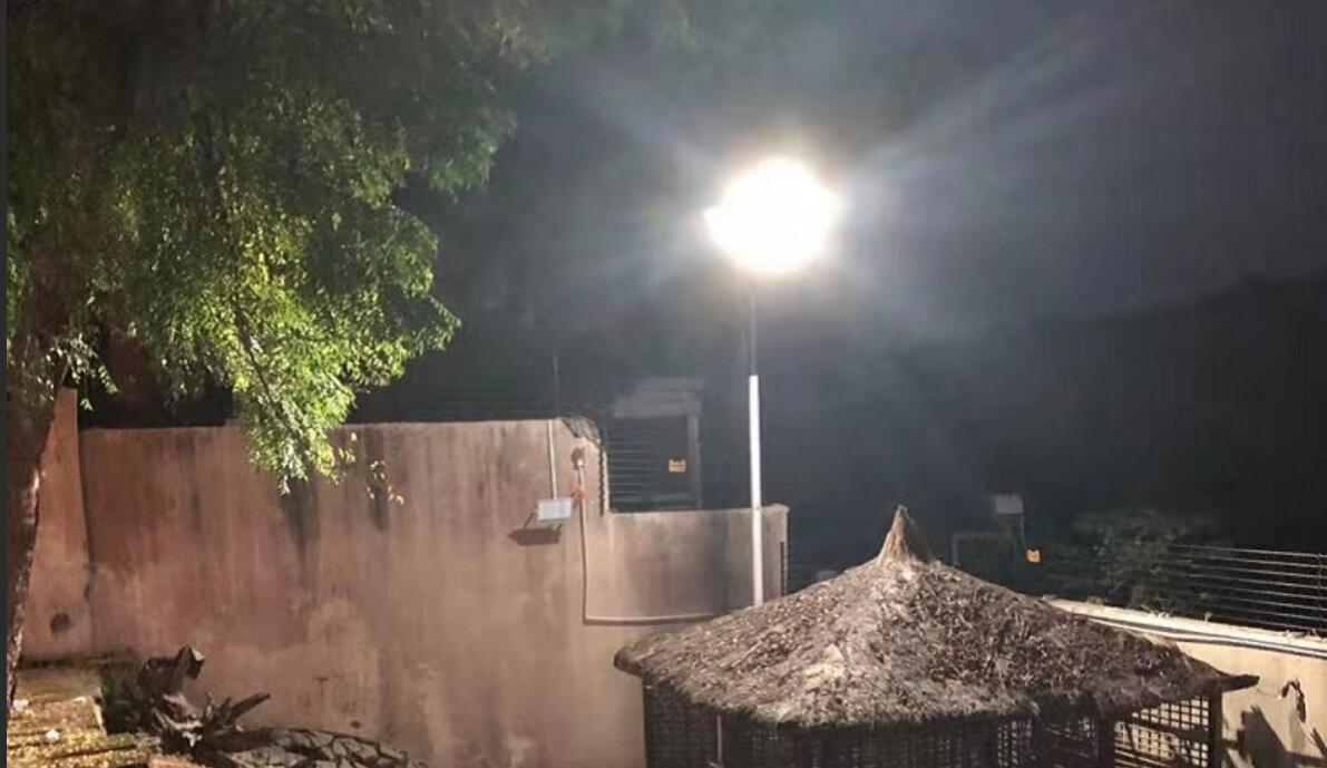 LED路灯实现智能控光