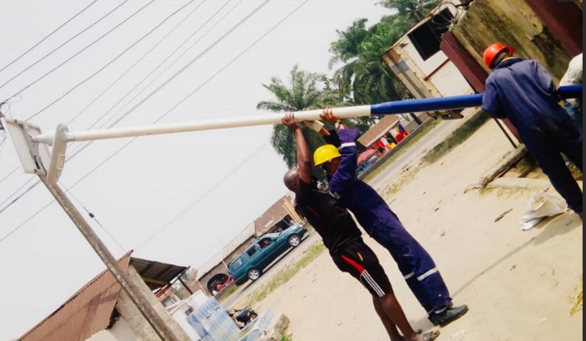 升降式高杆灯如何组装的