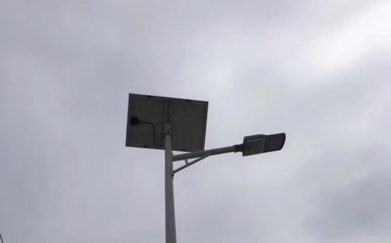 道路路灯间距是多少