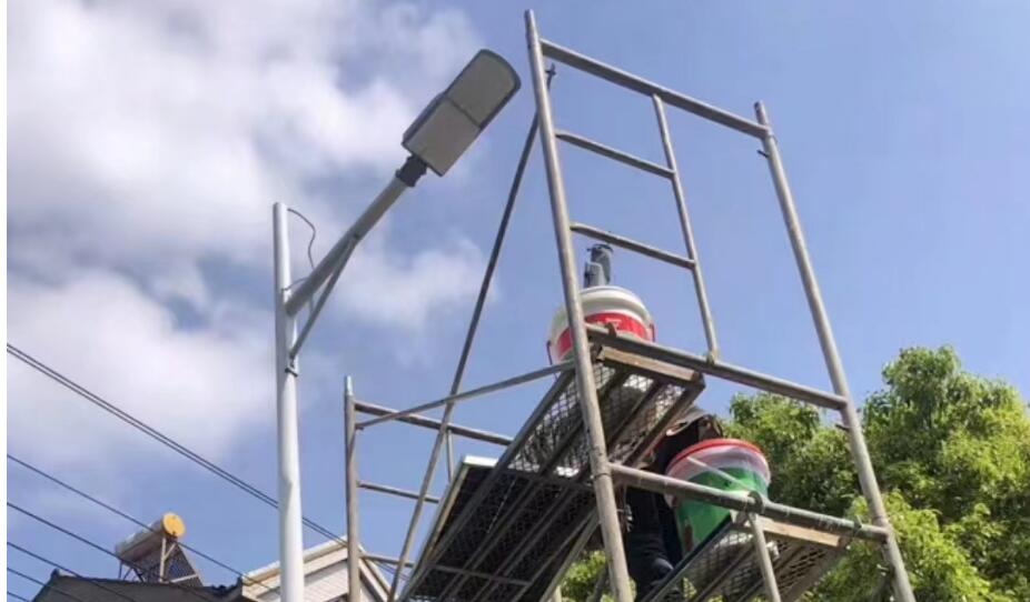 智能型太阳能混合式LED路灯系统分析