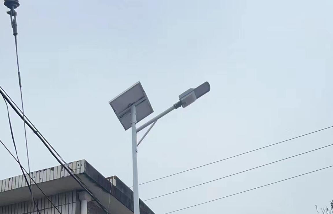 太阳能路灯维修注意事项