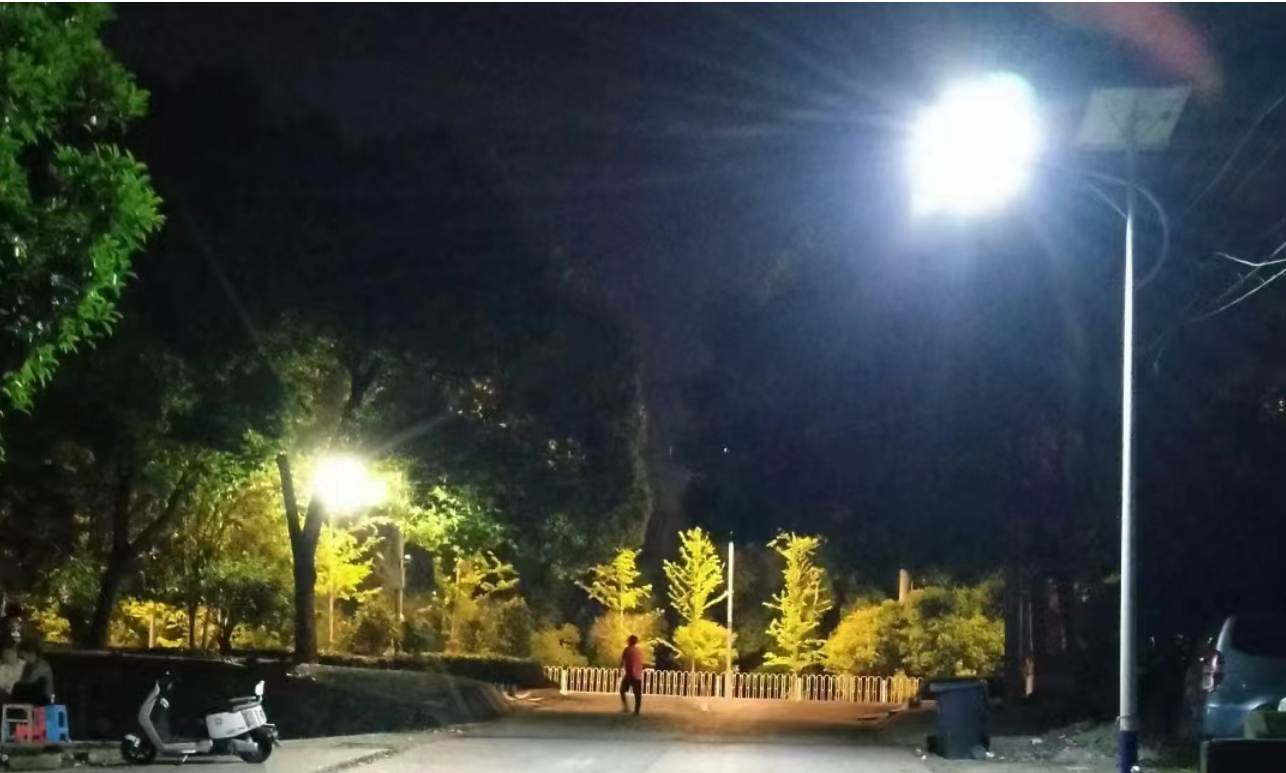 城市道路太阳能智慧灯杆项目解决方案