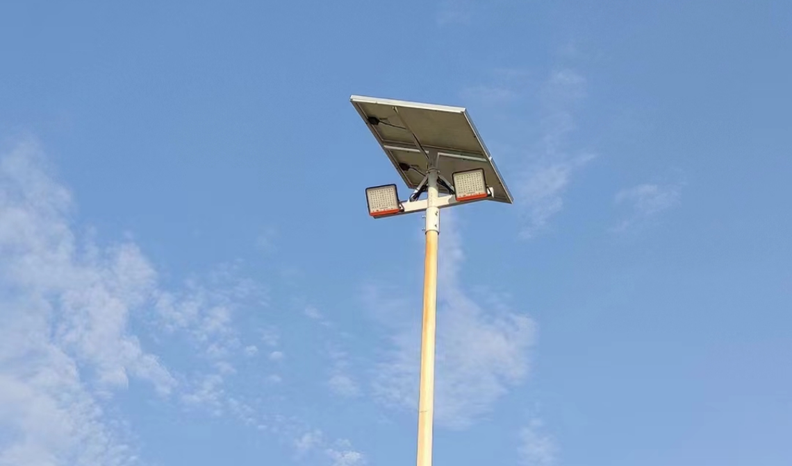 如何提高太阳能路灯充电效率