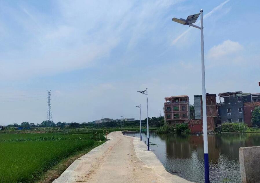 太阳能路灯实现远程监测与智能诊断