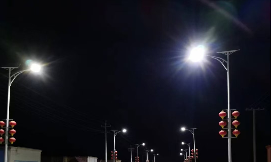 太阳能路灯一体和分体的区别有哪些