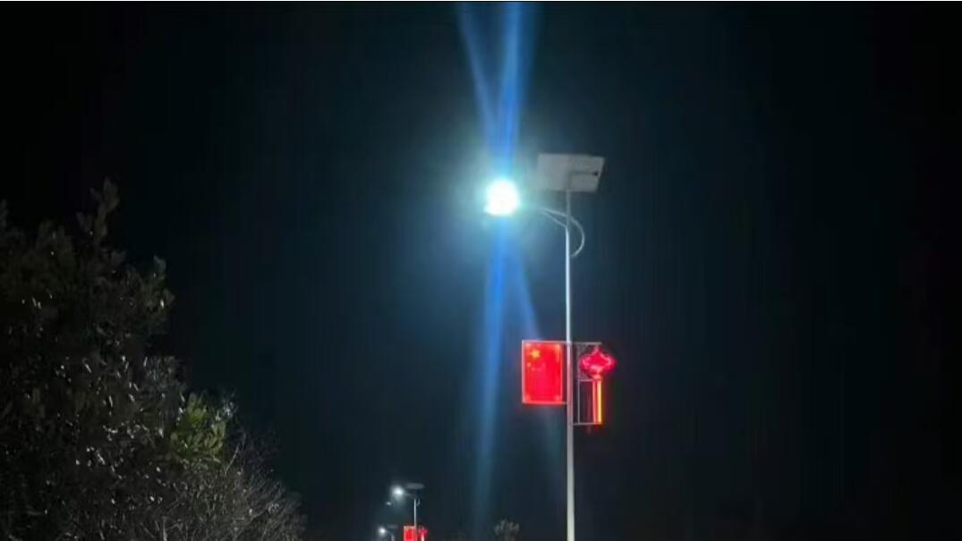 太阳能路灯需要用的是什么电池