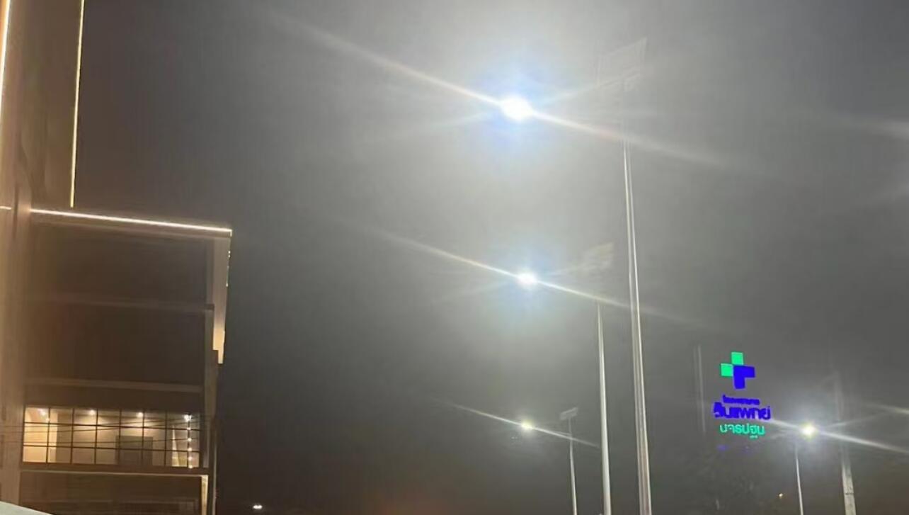 市电路灯和太阳能路灯的区别